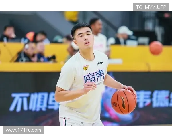 广东男篮与张文逸达成一年C类合同续约意向 双方继续携手征战新赛季 广东男篮与张文逸达成一年C类合同续约意向 双方继续携手征战新赛季