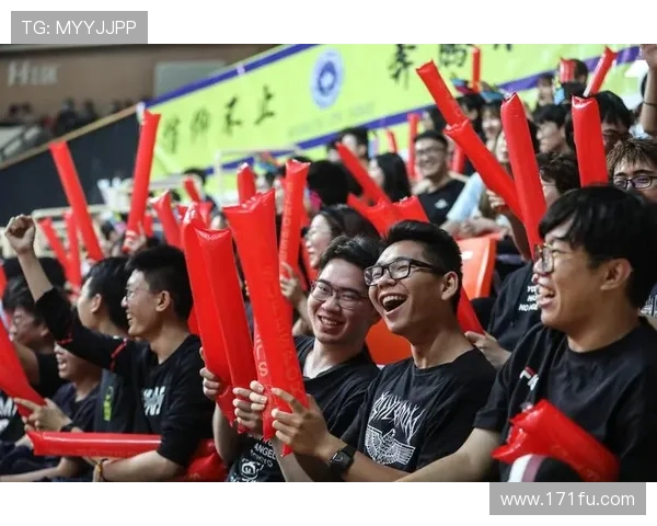 恐龙妹亮相运博会为常州队加油助威展现活力与激情 恐龙妹亮相运博会为常州队加油助威展现活力与激情